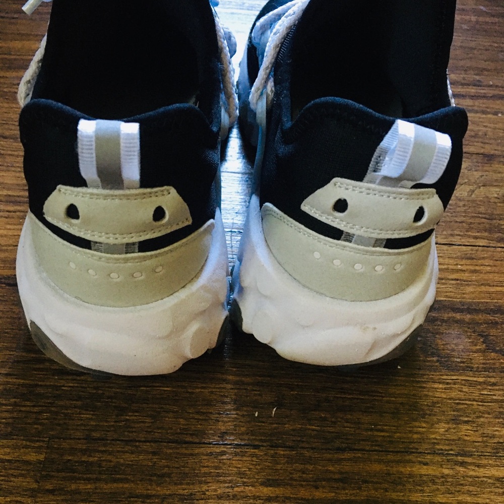 Brand new. Worn twice NIKE - Picture 4 of 6